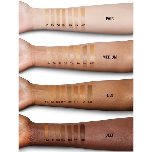 Charlotte Tilbury
Beautiful Skin Medium Coverage Liquid Foundation - Picture 2 of 2